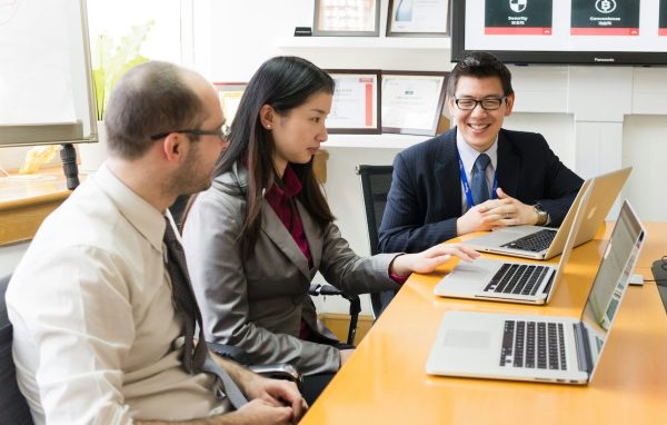 Change Advisory for Consultants: Adoption & Communication