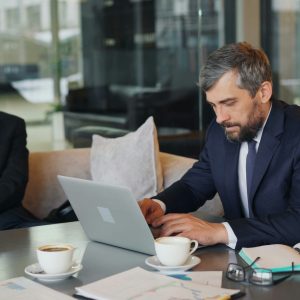 Consulting Discovery: Executive Interviews & Diagnostics